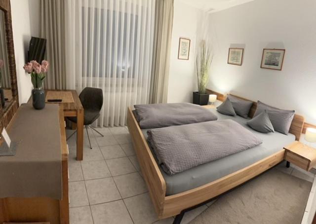 ברוגן Hotel Zum Schiffchen מראה חיצוני תמונה