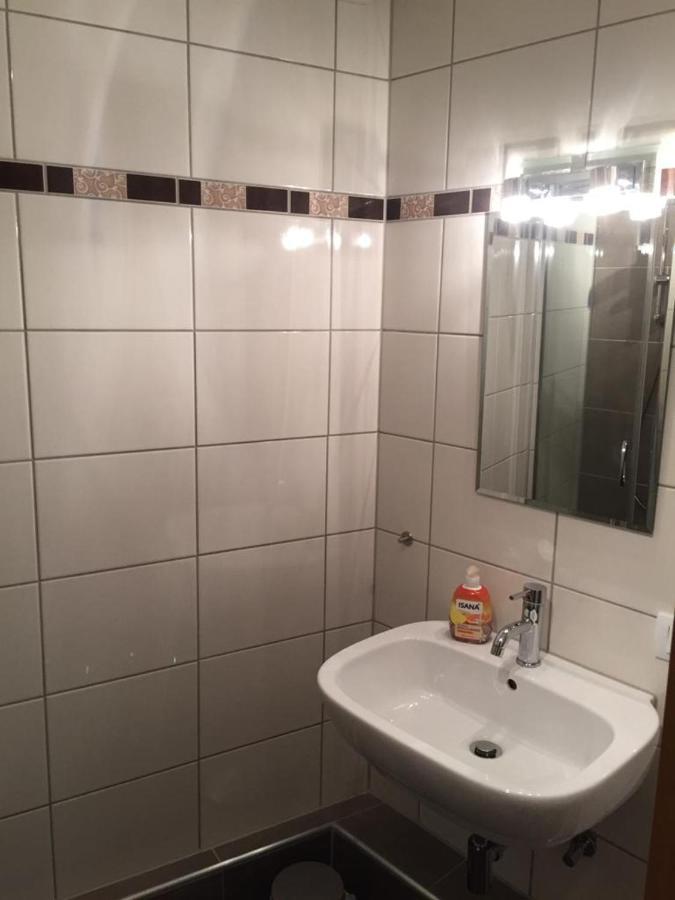 ברוגן Hotel Zum Schiffchen מראה חיצוני תמונה